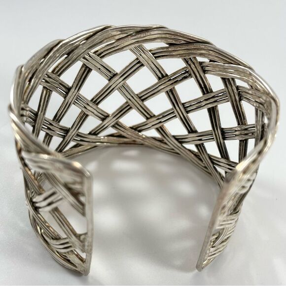 Beautiful Vintage Unsigned Alpaca Silver Basket Weave Wide Cuff Bracelet - Picture 5 of 11